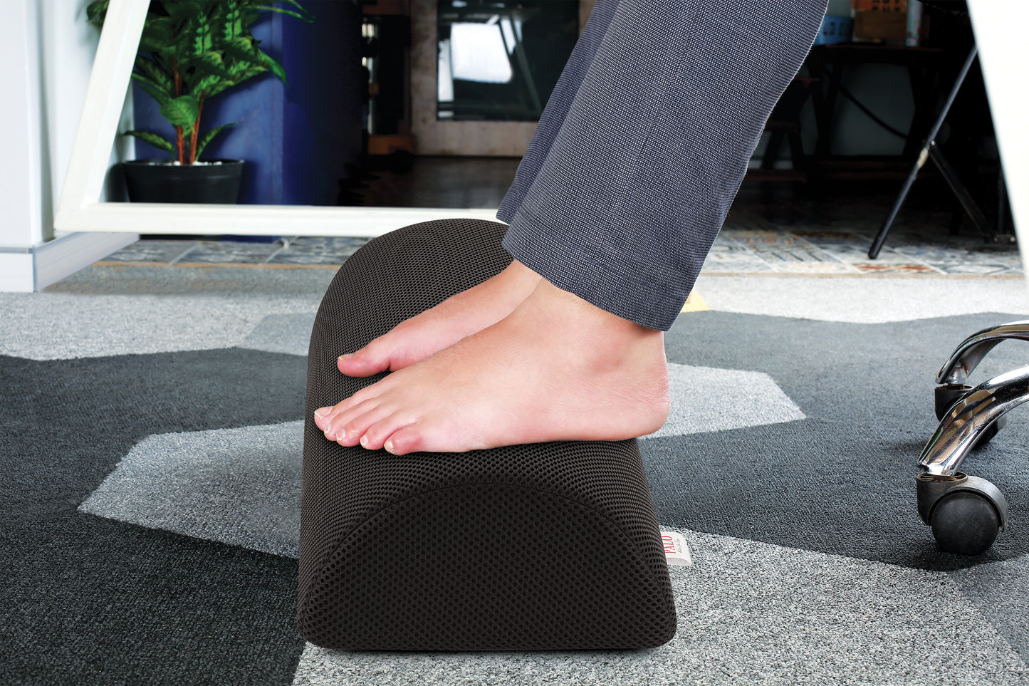 KGSS06 PALO Half Moon Footrest, 100% Memory Foam